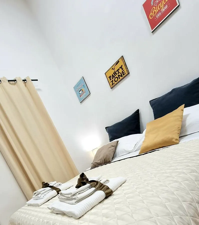 Casa Napoletana - Alighieri Apartment Naples